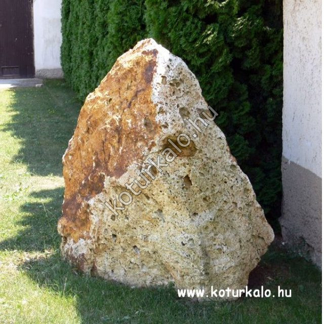egyedi sziklák